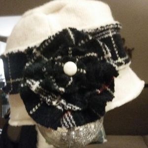 NEW Wool Ivory and Plaid Vintage Inspired Hat